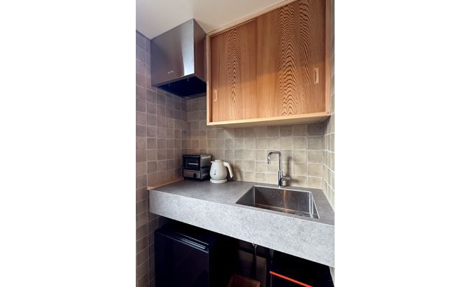7w_kitchen2v.jpg